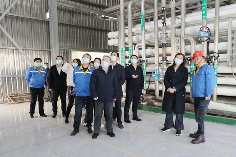2022年12月15日，時任浙江省發(fā)展改革委黨組成員、副主任吳紅梅蒞臨景興紙業(yè)調研企業(yè)用能、節(jié)能工作